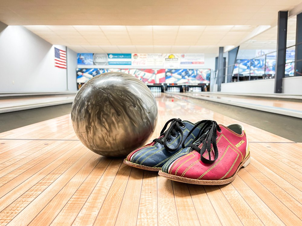 Savannah Bowling Center Logo
