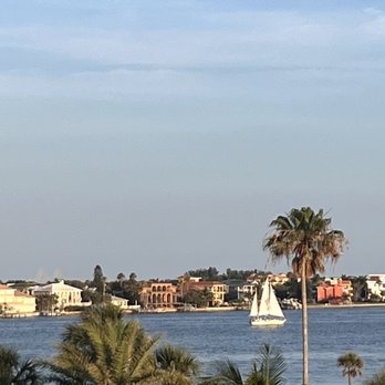 The Dewey - Pass a grille - Wine Bars Near Me - St Pete Beach, Florida
