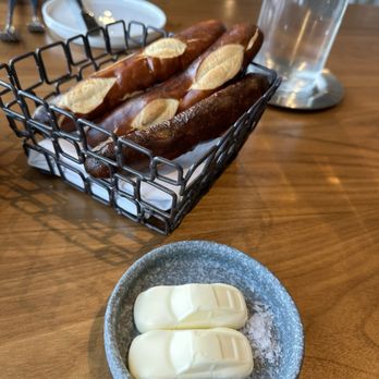 Restaurant 917 - New American Near Me - Carson, California