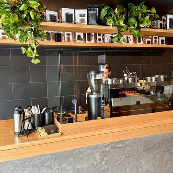 Kozy - La Marzocco in the House - Coffee & Tea Near Me - Goleta, California