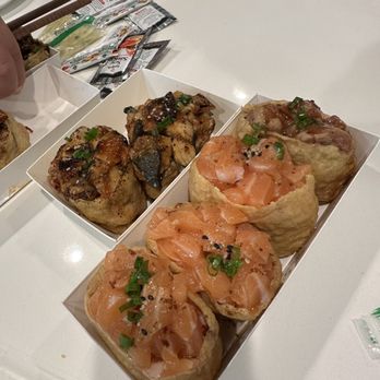 Atoyubu - Fresh salmon, eel, ginger tuna - Japanese Near Me - Buena Park, California