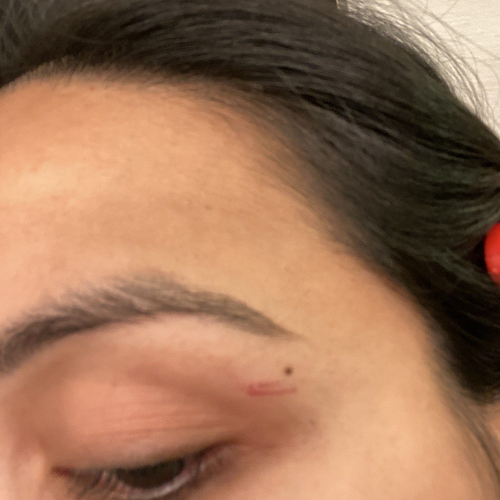 Jyoti Threading salon - Two cuts right next to each other - Threading Services Near Me - Sunnyvale, California