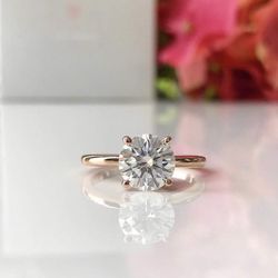 Laura Model - Moissy Fine Jewelry - Arizona Moissanite Store