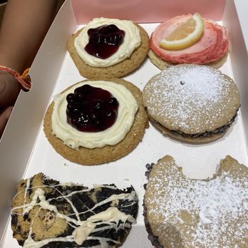 Crumbl - Antioch - Our 6-Pack - Bakeries Near Me - Antioch, Tennessee Crumbl - Antioch - Our 6-Pack - Bakeries Near Me - Antioch, Tennessee