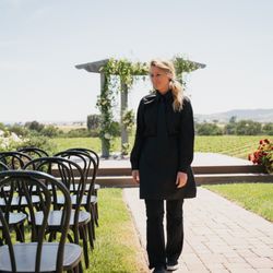 CRIÚ Event and Winery Staffing - CRIÚ Event & Winery Staffing setting up for a wedding ceremony at Mira Vista Estate in Paso Robles, CA.