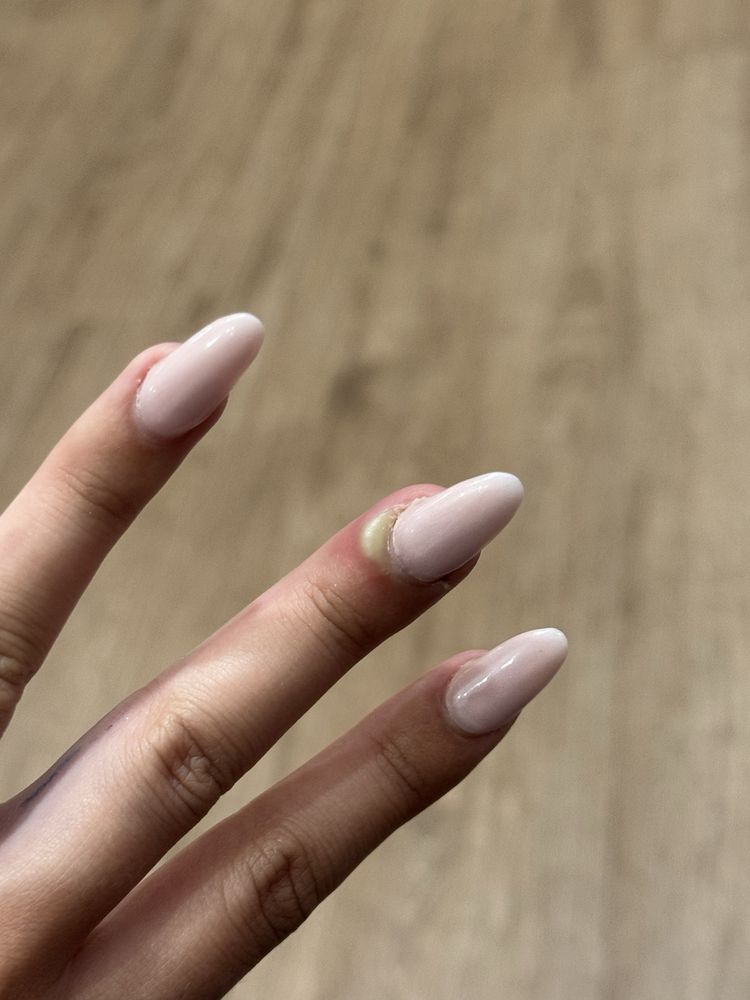 Perfect Nails & Spa Logo