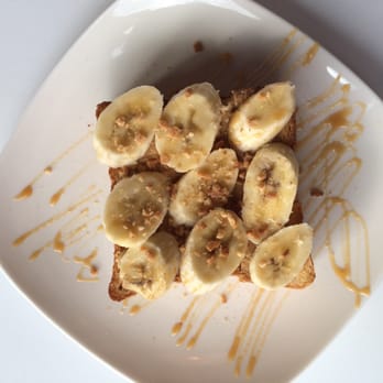 Mo Cha Tea House - Giant toast topped with peanut butter and bananas - Desserts Near Me - Beaverton, Oregon