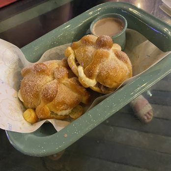 Telefónica Gastro Park - Pan de muerto - Food Trucks Near Me - Tijuana, BCN Telefónica Gastro Park - Pan de muerto - Food Trucks Near Me - Tijuana, BCN