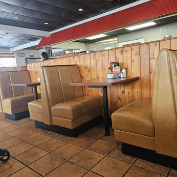 The Big Biscuit - Inside - Breakfast & Brunch Near Me - Blue Springs, Missouri The Big Biscuit - Inside - Breakfast & Brunch Near Me - Blue Springs, Missouri