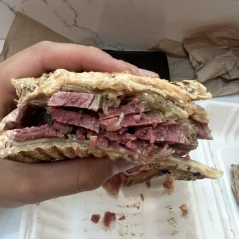 Berghoff Cafe - Reuben - German Near Me - Chicago, Illinois