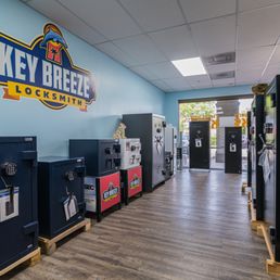 Exterior photo of Key Breeze Locksmith - Naples, Florida Exterior photo of Key Breeze Locksmith - Naples, Florida