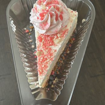 Messy Aprons - Strawberry cheesecake - Custom Cakes Near Me - Strongsville, Ohio Messy Aprons - Strawberry cheesecake - Custom Cakes Near Me - Strongsville, Ohio