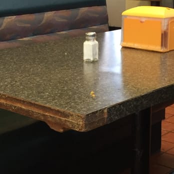 El Taco Veloz - Another dirty table - Mexican Near Me - Westminster, Colorado El Taco Veloz - Another dirty table - Mexican Near Me - Westminster, Colorado