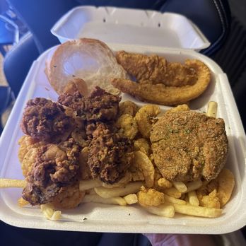 Hobnobber Cafe - Seafood Platter With Fries - Southern Near Me - Metairie, Louisiana Hobnobber Cafe - Seafood Platter With Fries - Southern Near Me - Metairie, Louisiana