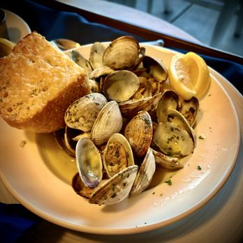 Georgie's Beachside Grill - STEAMER CLAMS - American Near Me - Newport, Oregon Georgie's Beachside Grill - STEAMER CLAMS - American Near Me - Newport, Oregon