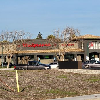 Walgreens - a view of the outside of the store - Drugstores Near Me - Hayward, California Walgreens - a view of the outside of the store - Drugstores Near Me - Hayward, California