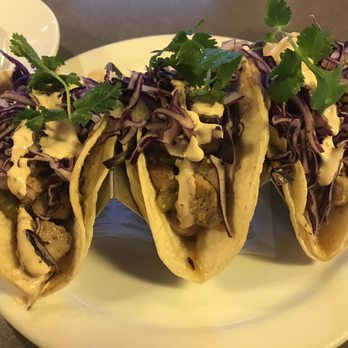 Broken Top Bottle Shop & Ale Cafe - Mahi Mahi tacos - New American Near Me - Bend, Oregon Broken Top Bottle Shop & Ale Cafe - Mahi Mahi tacos - New American Near Me - Bend, Oregon