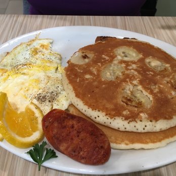 Stacks Pancake House - Lite bite with Mac n banana pancakes - Breakfast & Brunch Near Me - Irvine, California