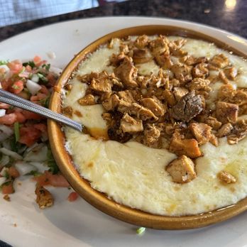 Monarca Bar & Grill - Chicken fajita flameado - Mexican Near Me - Conroe, Texas