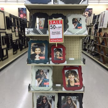 Hobby Lobby - Signage placed incorrectly - Art Supplies Near Me - Colorado Springs, Colorado Hobby Lobby - Signage placed incorrectly - Art Supplies Near Me - Colorado Springs, Colorado