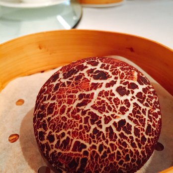 星宴中餐廳 - Look at how delicate the pattern is. - Cantonese Near Me - Hong Kong, HK 星宴中餐廳 - Look at how delicate the pattern is. - Cantonese Near Me - Hong Kong, HK