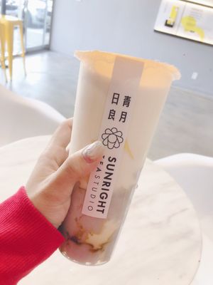 Sunright Tea Studio - Diamond Bar by null