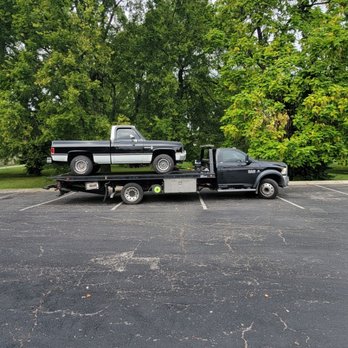 Hook Em' Up Towing - Vehicle towing - Towing Near Me - Nashville, Tennessee