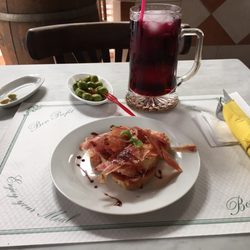Andalucía 1960 - Rulo de queso fresco a la plancha y jamón