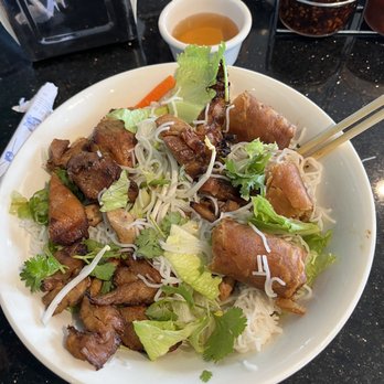 Phở95 Asian Fusion and Vietnamese - Bun Ga Nuong Vermicelli with Grilled Chicken - Vietnamese Near Me - Arlington, Texas Phở95 Asian Fusion and Vietnamese - Bun Ga Nuong Vermicelli with Grilled Chicken - Vietnamese Near Me - Arlington, Texas