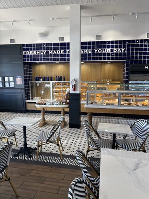 Paris Baguette by null