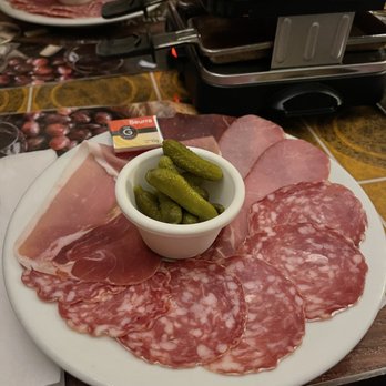 Pain Vin Fromages - Fondue Near Me - Paris, 75 Pain Vin Fromages - Fondue Near Me - Paris, 75