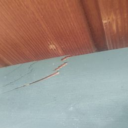 Before scene of the crack appearing. Before scene of the crack appearing.