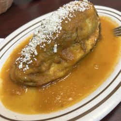 Excellent, Mexican style Chile Relleno--stuffed with cheese and chicken.