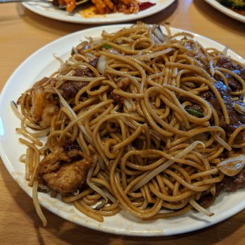 W Cafe - House Chow Mein - Chinese Near Me - Eastvale, California W Cafe - House Chow Mein - Chinese Near Me - Eastvale, California