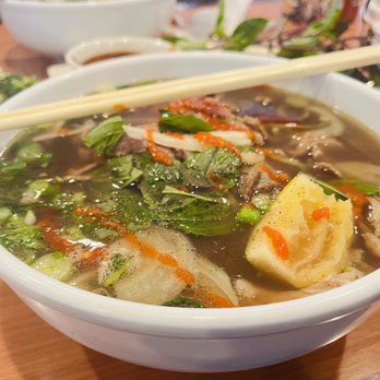 Pho City - Some siracha, lemon, and pepper - Vietnamese Near Me - Sacramento, California Pho City - Some siracha, lemon, and pepper - Vietnamese Near Me - Sacramento, California