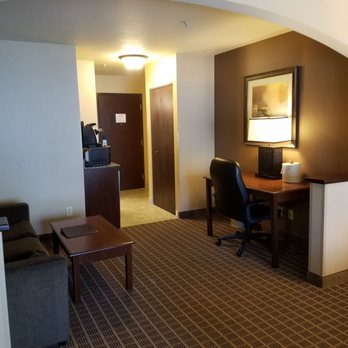 1. Holiday Inn Express & Suites McCall