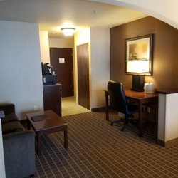 Holiday Inn Express & Suites McCall - Sofa area in "family suite" 2BR suite has desk but no TV