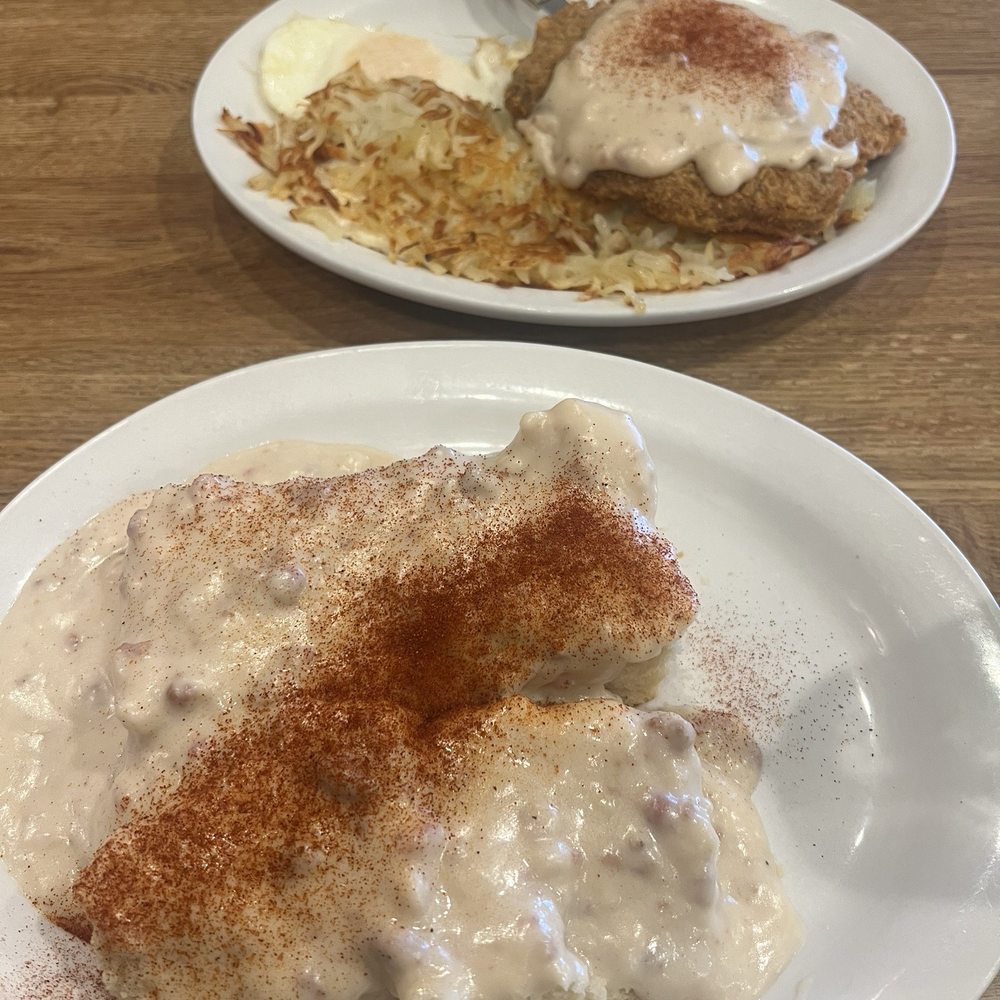 Cousins' - Biscuits and Gravy and Chicken Fried Steak - Sandwiches Near Me - The Dalles, Oregon Cousins' - Biscuits and Gravy and Chicken Fried Steak - Sandwiches Near Me - The Dalles, Oregon