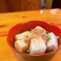 Fujiyama-Ya Japanese Restaurant - Came to our table by accident, looks like fried tofu or mochi