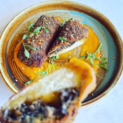 Midnight Shanghai - Mushroom bao toast with vegan mapo mayo