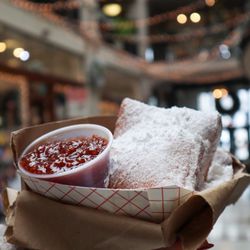 Bebettes: A New Orleans Coffeehouse - Classic Beignets with Raspberry Preserves @tiffhuangry