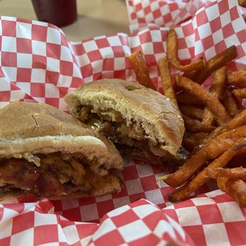 Crossroads Cafe - Habanero Jam Bacon Burger and sweet potato fries - American Near Me - Bean Station, Tennessee Crossroads Cafe - Habanero Jam Bacon Burger and sweet potato fries - American Near Me - Bean Station, Tennessee