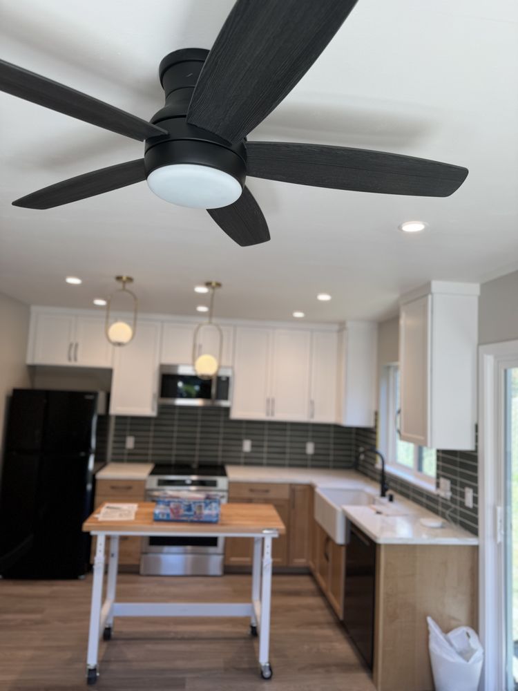 Slide of RNT Electric Solutions