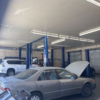 Lyons Auto Center - Auto Repair Near Me - Newhall, California Lyons Auto Center - Auto Repair Near Me - Newhall, California