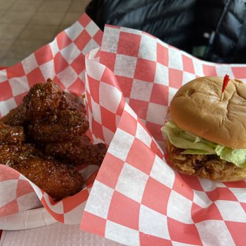 Lauren's Chicken Burger - Chicken Wings Near Me - Carlstadt, New Jersey