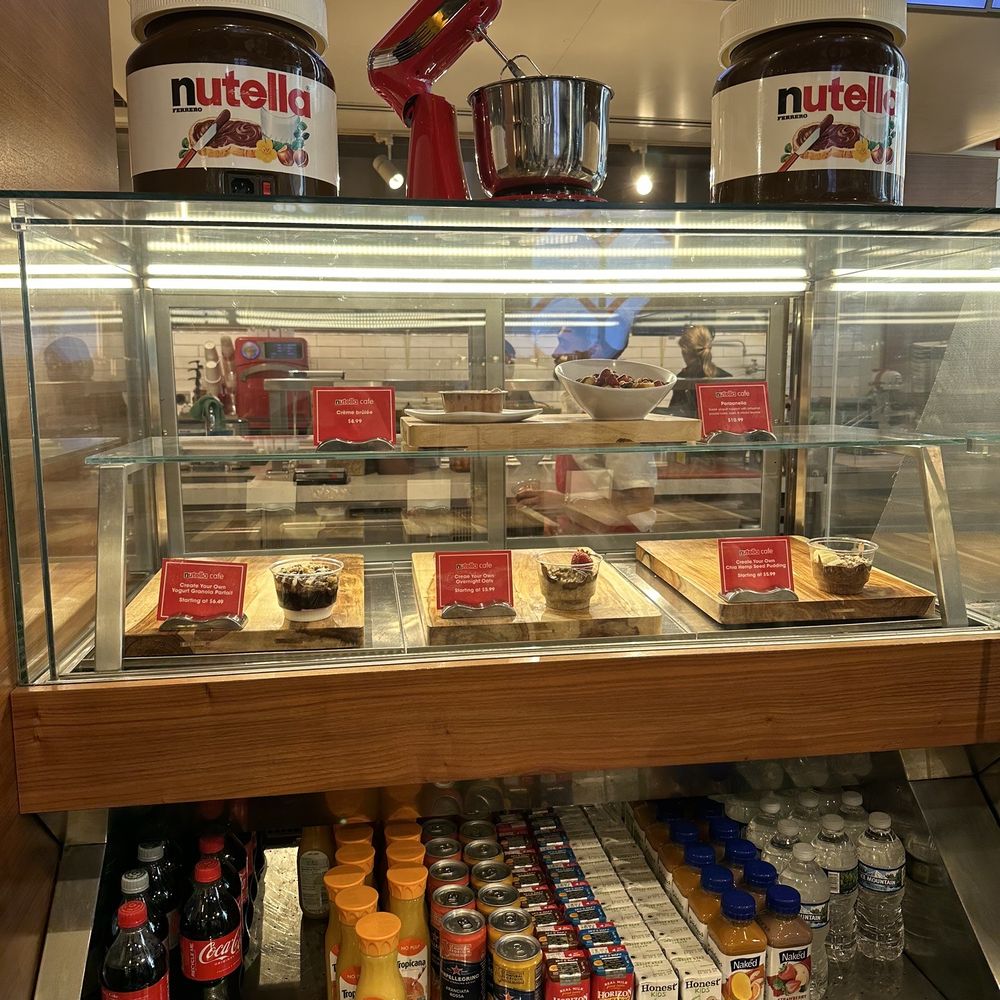 Nutella Cafe - Desserts Near Me - Chicago, Illinois Nutella Cafe - Desserts Near Me - Chicago, Illinois