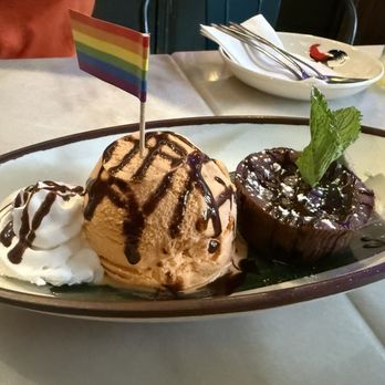 Top Thai - Warm Chocolate Lava Cake w. Ice Cream - Thai Near Me - New York, New York