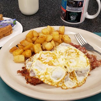 Jillaney's Luncheonette - Corned beef hash and perfect eggs over easy. - Breakfast & Brunch Near Me - Keansburg, New Jersey