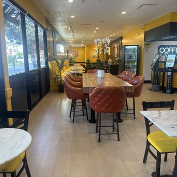 Bakery LA - Inside - Breakfast & Brunch Near Me - Los Angeles, California