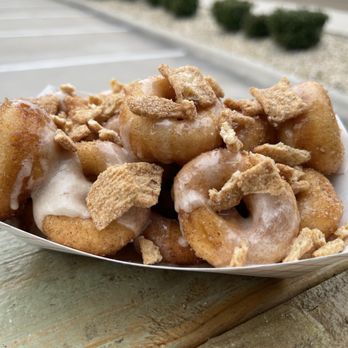 Delectable Delights - Cinnamon toast crunch - Donuts Near Me Delectable Delights - Cinnamon toast crunch - Donuts Near Me